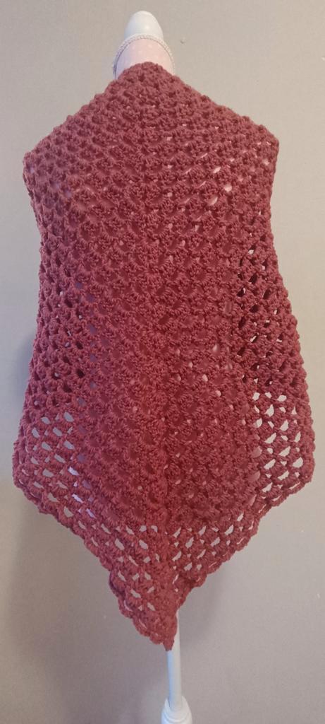 Gehaakte omslagdoek/sjaal, Hobby en Vrije tijd, Breien en Haken, Nieuw, Haken, Overige typen, Ophalen of Verzenden