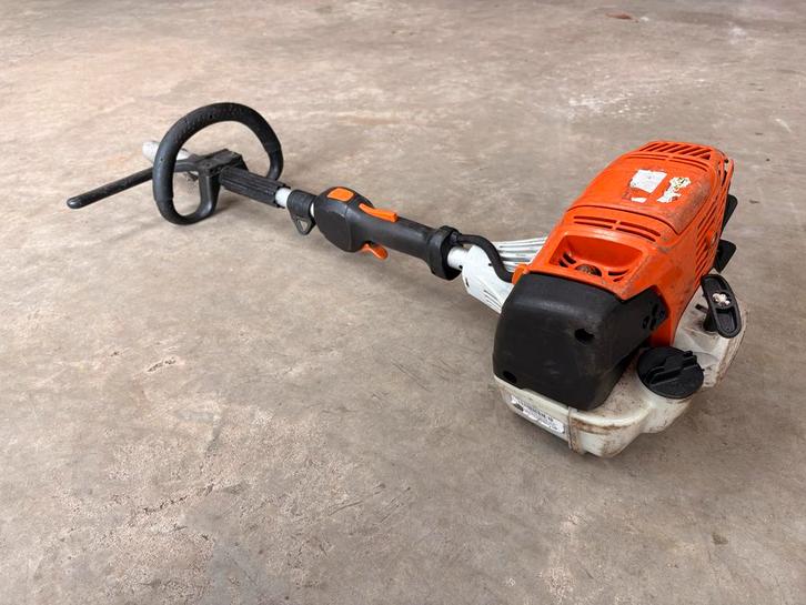 Stihl KM 131 R Combi Tool - Goede Staat, Tuin en Terras, Hand-tuingereedschap, Gebruikt, Ophalen