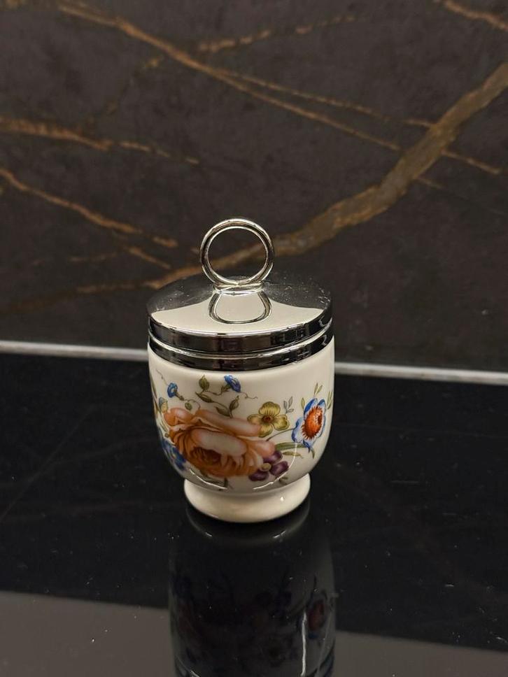 Royal Worcester Egg Coddler fijn porselein zilveren deksel, Huis en Inrichting, Keuken | Servies, Zo goed als nieuw, Overige typen
