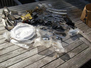 kleine kikkers, wantspanner, insp luik.e.d. beschikbaar voor biedingen