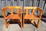Twee houten stoeltjes, Kinderen en Baby's, Kinderkamer | Tafels en Stoelen, Ophalen, Gebruikt, Stoel(en)