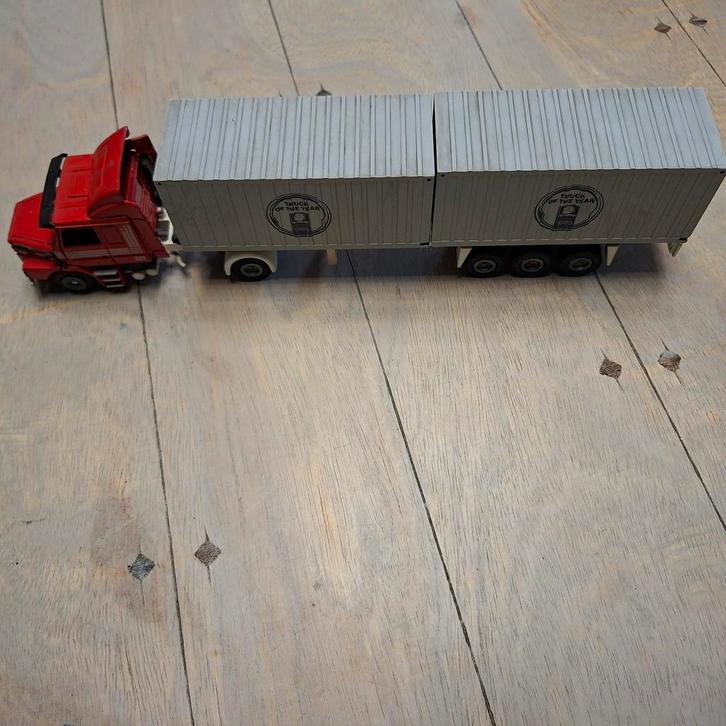 Model Truck met Dubbele Container, Hobby en Vrije tijd, Modelbouw | Auto's en Voertuigen, Gebruikt, Truck, Groter dan 1:32, Overige merken
