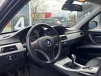 BMW 3 Serie Touring BWJ 2011 | 330i 272PK Luxury Line | LEER, Achterwielaandrijving, Gebruikt, Zwart, Handgeschakeld