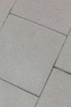 Beton tegels 50x50X6met facetrand - zo goed als nieuw, Ophalen, Zo goed als nieuw, Minder dan 5 m², Beton