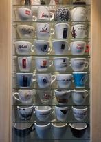 Collectie van 50 Espresso koffie Kopjes, Gebruikt, Keramiek, Ophalen of Verzenden, Overige stijlen
