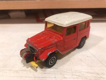 1:36 Opruiming Toyota Landcruiser Majorette Rood beschikbaar voor biedingen