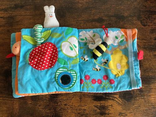 Hema stoffen boekje - buggyboekje kiekeboe in goede staat., Kinderen en Baby's, Speelgoed | Babyspeelgoed, Gebruikt, Overige typen