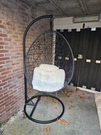 Hangstoel met standaard - Zwart wicker, Ophalen, ., Zo goed als nieuw, .