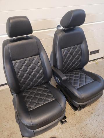 VW caddy stoelen grijze sticksel+armsteun ruitenmotief. beschikbaar voor biedingen