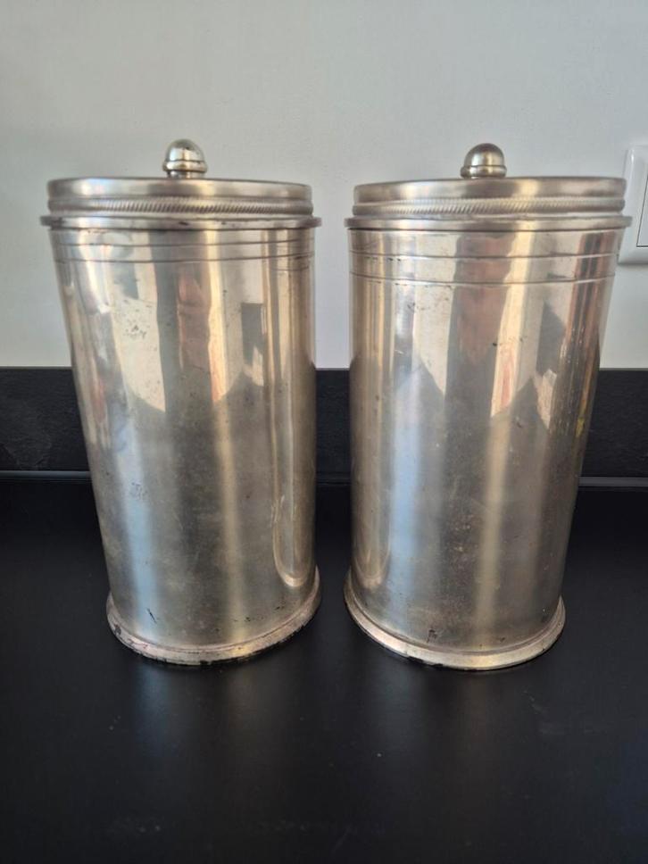 Vintage Zilverkleurige voorraadbussen met Deksel - Set van 2, Antiek en Kunst, Antiek | Keukenbenodigdheden, Ophalen of Verzenden