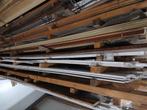 Partij plinten, Doe-het-zelf en Verbouw, Plinten en Afwerking, Ophalen, Overige materialen, Nieuw, 250 cm of meer