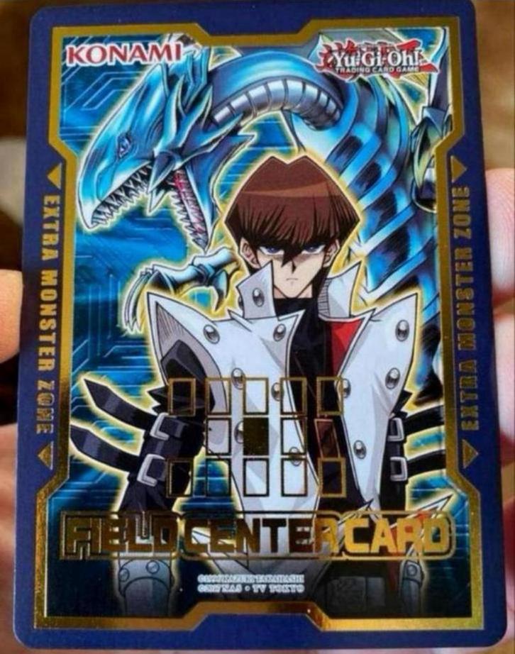 Yu-Gi-Oh! Kaiba & Blue Eyes White Dragon Fieldcenter Promo !, Hobby en Vrije tijd, Verzamelkaartspellen | Yu-gi-Oh!, Gebruikt