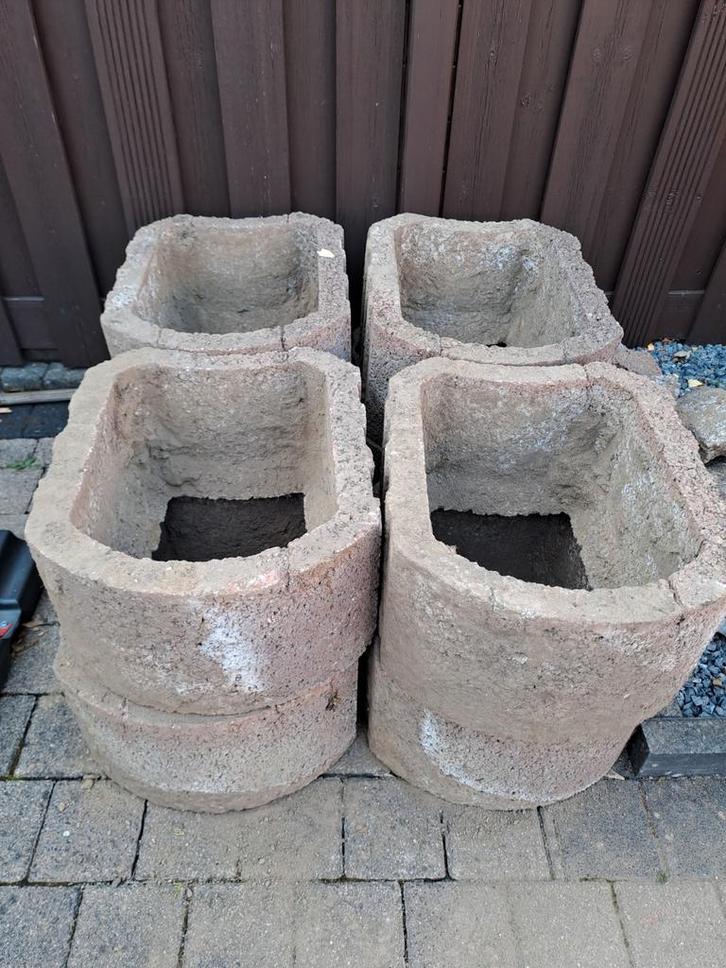 22 betonnen bloembakken, Tuin en Terras, Bloembakken en Plantenbakken, Gebruikt, Beton, Balkon, Tuin, Minder dan 30 cm, Minder dan 60 cm