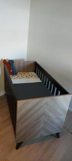 Ledikant 140x70 cm + juniorzijde, Huis en Inrichting, Slaapkamer | Bedden, Ophalen, Verstelbaar, Bruin, 190 cm of minder