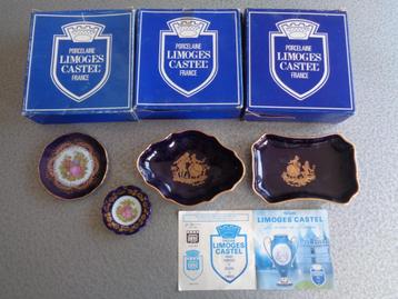 4 x Limoges Castel France 22K. Blauw.  schaaltjes en bordjes beschikbaar voor biedingen