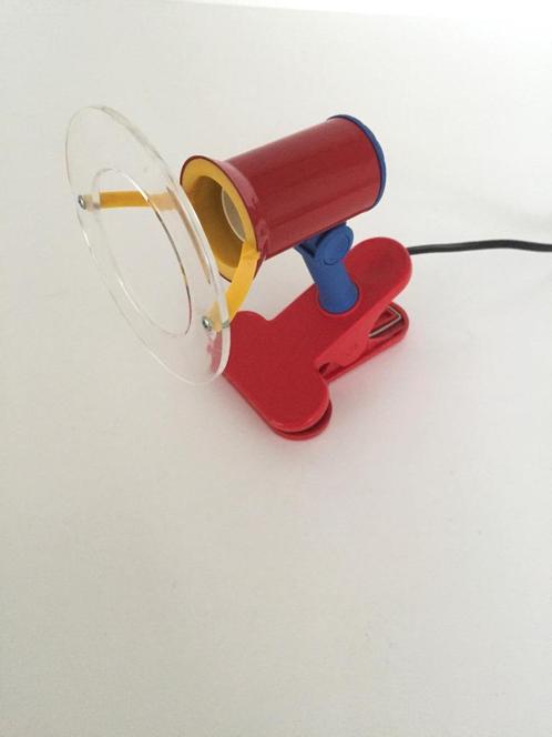 Brilliant klemspotje klemlampje Memphis stijl  jaren '80, Huis en Inrichting, Lampen | Tafellampen, Gebruikt, Minder dan 50 cm