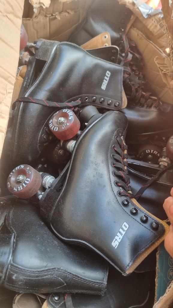 Extreem veel roller skates / rollerskates voor party OTRS, Sport en Fitness, Skeelers, Nieuw, Inline skates 4 wielen, Overige merken