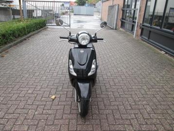 Low Budget scooters beschikbaar voor biedingen