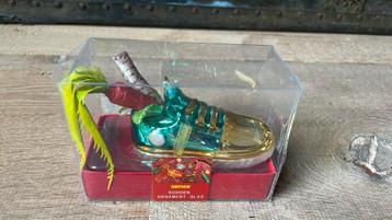 Nieuw glazen ornament schoentje met wortel van Xenos beschikbaar voor biedingen