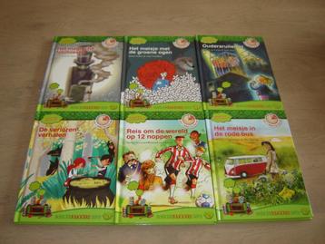 BOEK JEUGD NIEUW !!!!   beschikbaar voor biedingen