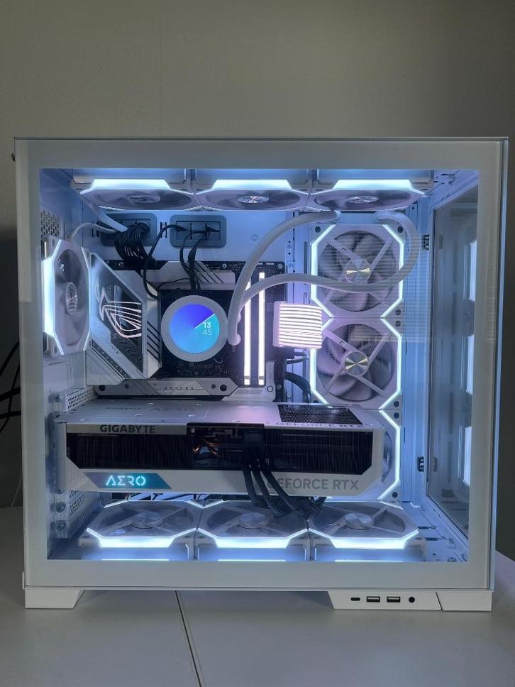 Game pc wit (White gaming PC) RTX4080 + i7 13700K, Computers en Software, Desktop Pc's, Zo goed als nieuw, 4 Ghz of meer, SSD