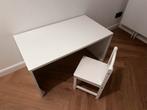 Småstad bureau met Sundvik kinderstoel, Ophalen, Zo goed als nieuw, Tafel(s) en Stoel(en)