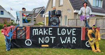 Straatversiering Flower Power Woodstock-festival beschikbaar voor biedingen
