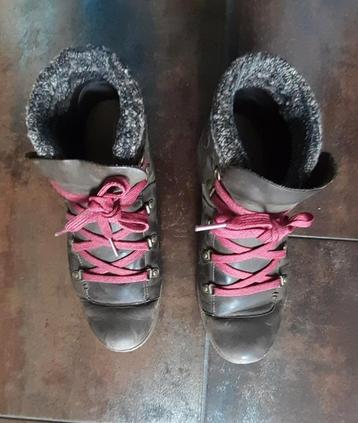 Z.g.a.n. Merrell halfhoge leren schoenen maat 39. beschikbaar voor biedingen