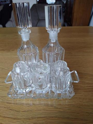 Antiek olie-, azijn-, mosterd-, zout- en peperstel beschikbaar voor biedingen