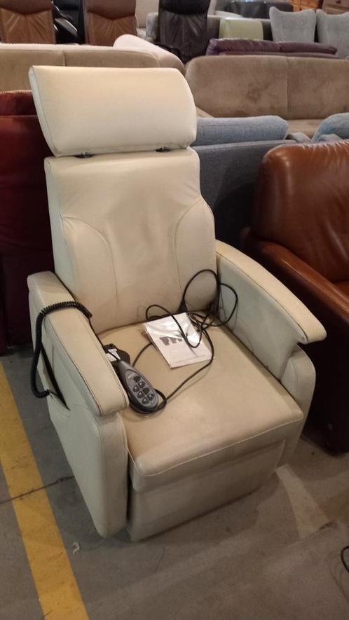 Elektrische Relaxfauteuil Leer, Huis en Inrichting, Fauteuils, Gebruikt, Leer, 75 tot 100 cm, 75 tot 100 cm, Ophalen of Verzenden