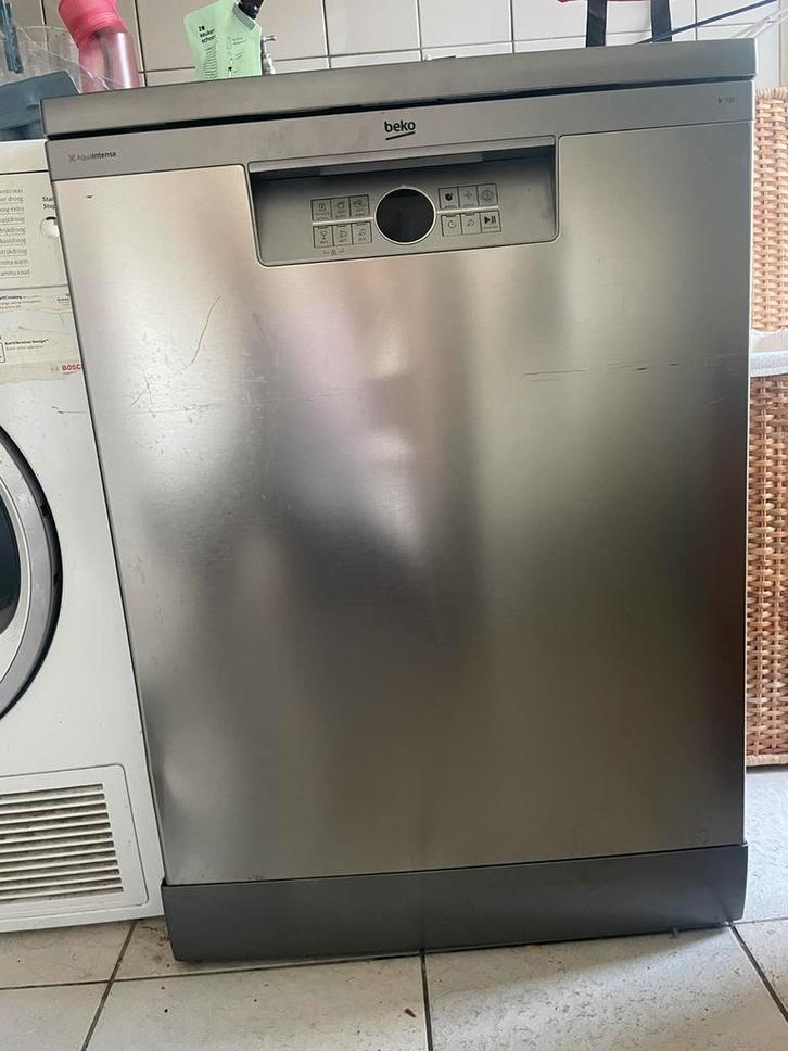 Afwasmachine Beko, Witgoed en Apparatuur, Vaatwasmachines, Zo goed als nieuw, Vrijstaand, 45 tot 60 cm, Minder dan 10 liter, Eco programma