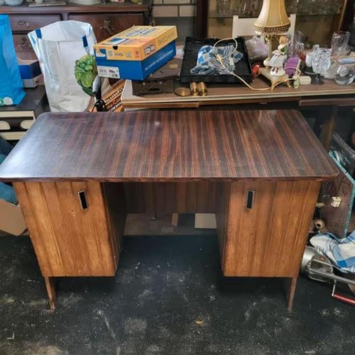 Oud bureautje., Huis en Inrichting, Bureaus, Gebruikt, Ophalen