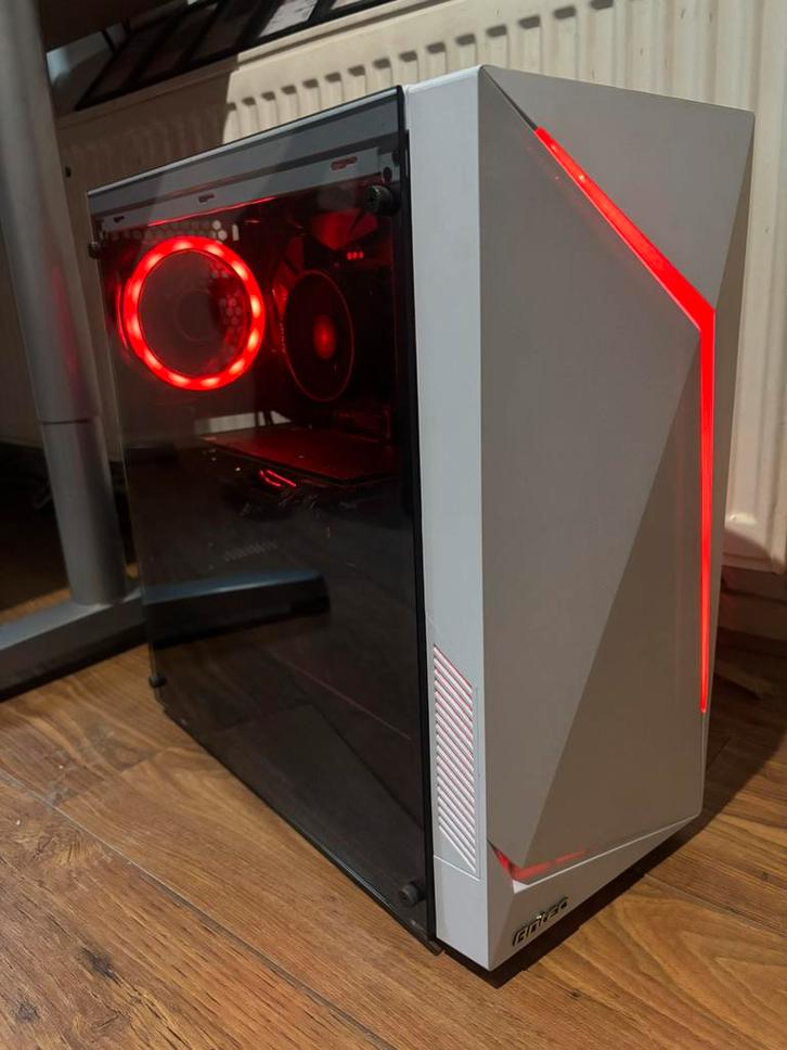 Rgb Game pc + setup, Computers en Software, Desktop Pc's, Zo goed als nieuw, 4 Ghz of meer, SSD, 16 GB, Met videokaart, Gaming
