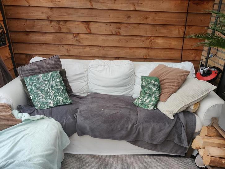 Ektorp 3 zits en poef, Huis en Inrichting, Banken | Voetenbanken en Poefen, Gebruikt, Ophalen