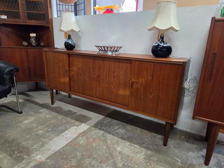 Vintage Mid-Century lowboard dressoir teak, Huis en Inrichting, Kasten | Dressoirs, Gebruikt, 150 tot 200 cm, 25 tot 50 cm, Teakhout