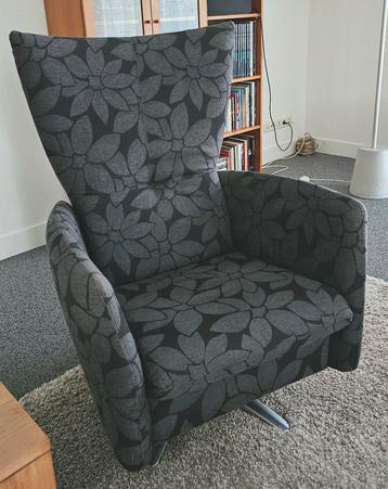 2x design fauteuil, chroom draaivoet, verstelbare rugleuning beschikbaar voor biedingen