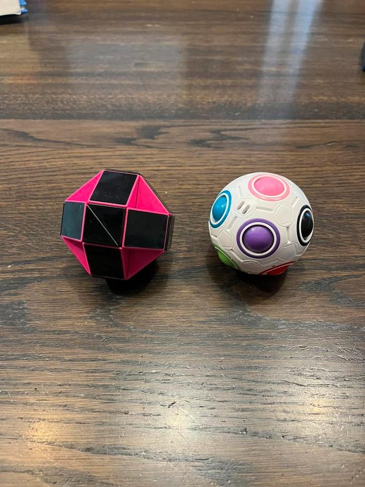 Set van 2 fidget toys, Kinderen en Baby's, Speelgoed | Overig, Zo goed als nieuw, Jongen of Meisje, Ophalen