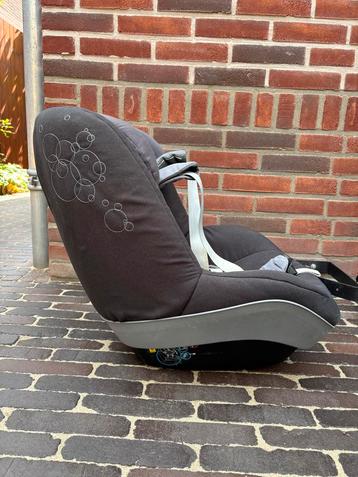 Maxicosi Pearl met FamilyFix beschikbaar voor biedingen