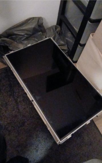 Te koop: iMac 27-inch uit midden 2010 (Model EMC 2374).
De i beschikbaar voor biedingen