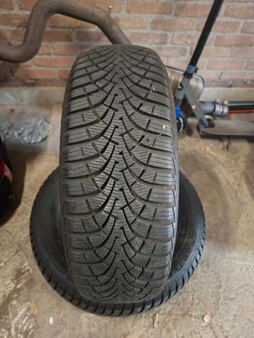 2x 205/60R16 GoodYear winterbanden ZGAN beschikbaar voor biedingen