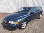 Volvo V70 2.4 Momentum Automaat 7 Pers. ( APK KEURING BIJ AF, Auto's, Zwart, Blauw, 2435 cc, 170 pk