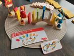 Prachtige houten dominostenen set Hape dynamo compleet, Ophalen of Verzenden, Zo goed als nieuw