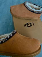 Uggs maat 37 wees snel nieuwww️️️, Ophalen of Verzenden, Zo goed als nieuw, Zwart