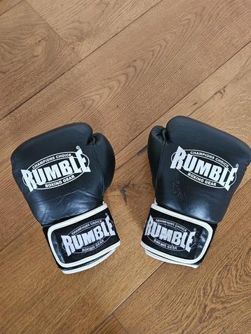 Kickboks – Handschoenen - Merk Rumble, maat 8  (Leder) beschikbaar voor biedingen