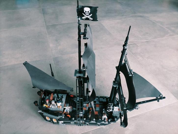 lego Pirates of the Caribbean the Black Pearl 4184, Kinderen en Baby's, Speelgoed | Duplo en Lego, Gebruikt, Ophalen of Verzenden