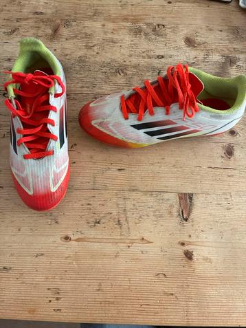 Adidas F50 Voetbalschoenen Maat 38 beschikbaar voor biedingen