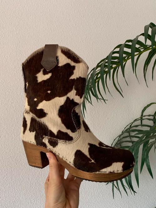 Sanita clogs 38 koeienhuid laarzen wooden clumpys, Kleding | Dames, Schoenen, Zo goed als nieuw, Hoge laarzen, Bruin, Ophalen of Verzenden