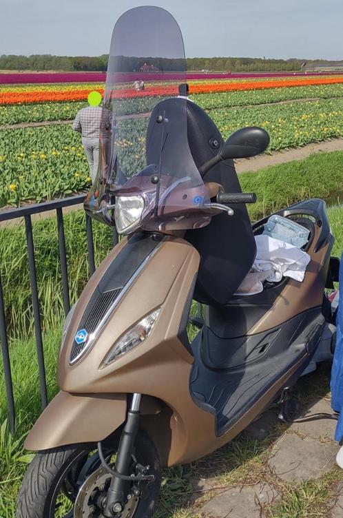 Piaggio Fly Motorfiets 125cc 11dkm 2013 zgan, Fietsen en Brommers, Scooters | Piaggio, Zo goed als nieuw, Fly, Benzine, Ophalen