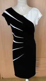 Escada jurk maat 36/S [v], Zwart, Ophalen of Verzenden, Zo goed als nieuw, Knielengte