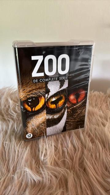 Zoo de complete serie, seizoen 1 t/m 3 box beschikbaar voor biedingen